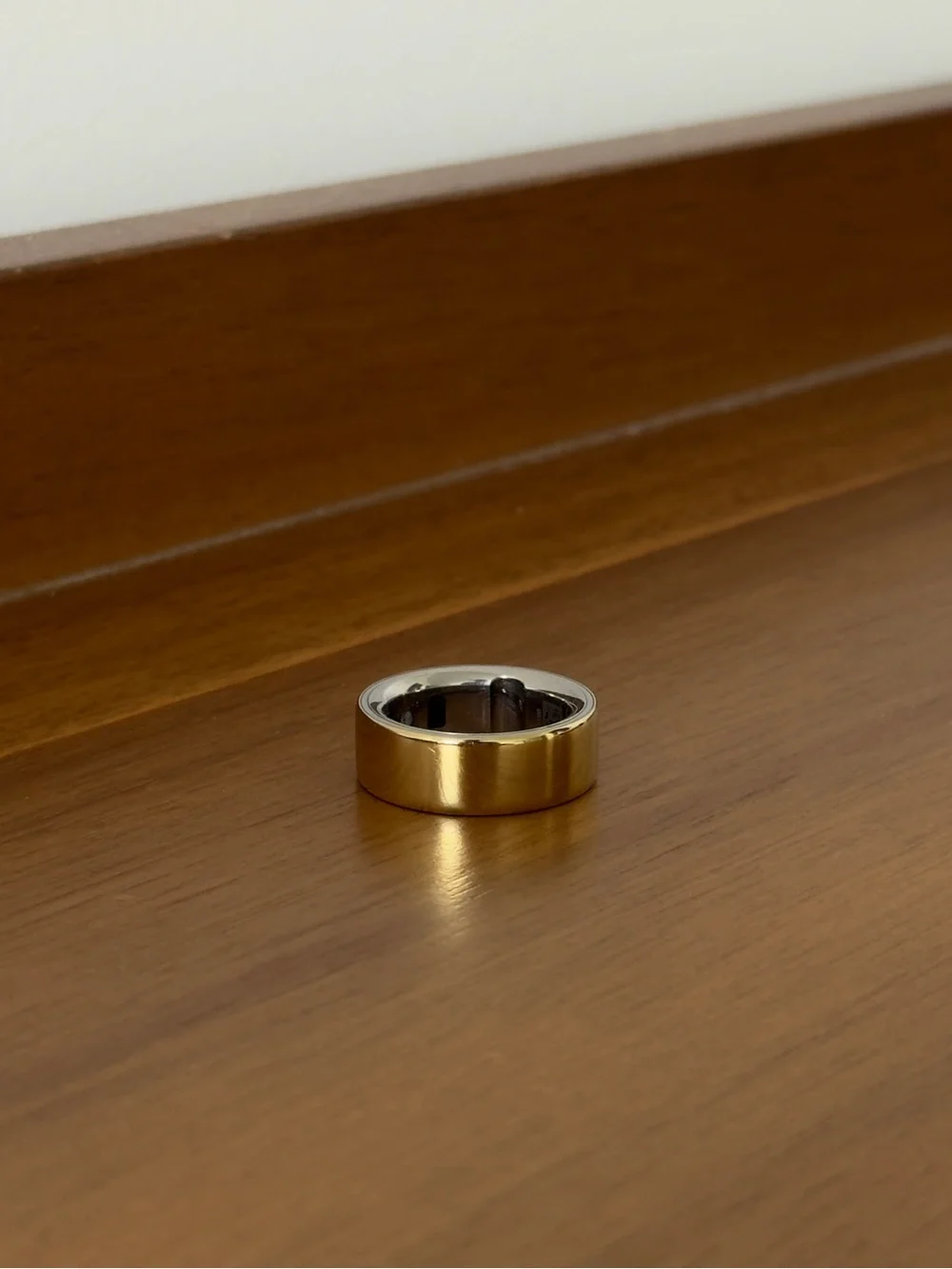 Oura Ring 4 Gold - Size 8